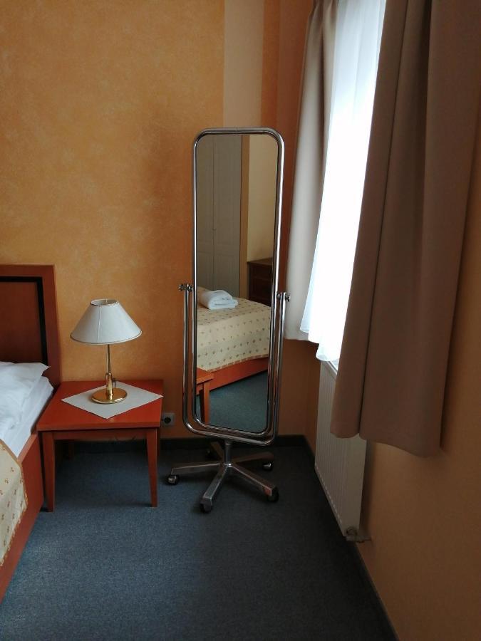 Apartmany Cesky Dvur Mariańskie Łaźnie Zewnętrze zdjęcie
