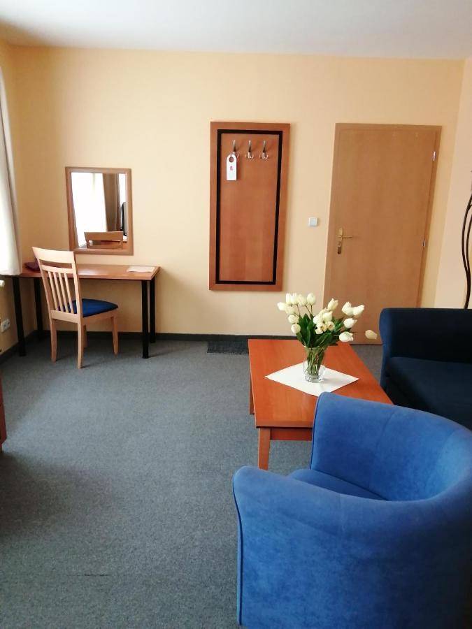 Apartmany Cesky Dvur Mariańskie Łaźnie Zewnętrze zdjęcie